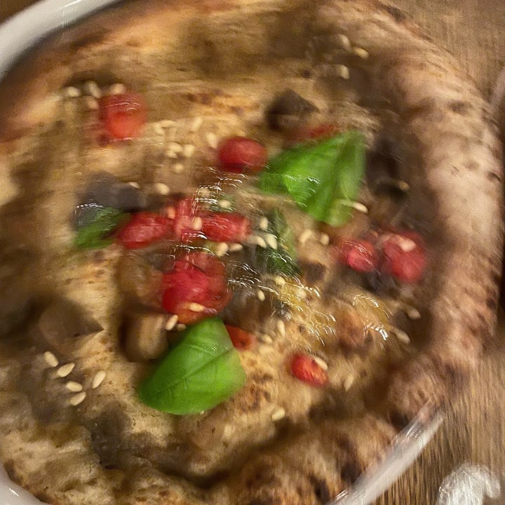 photo of MARGHE - Via Plinio Pizza Vegana shared by @marymaybe on  16 Jan 2022 - review