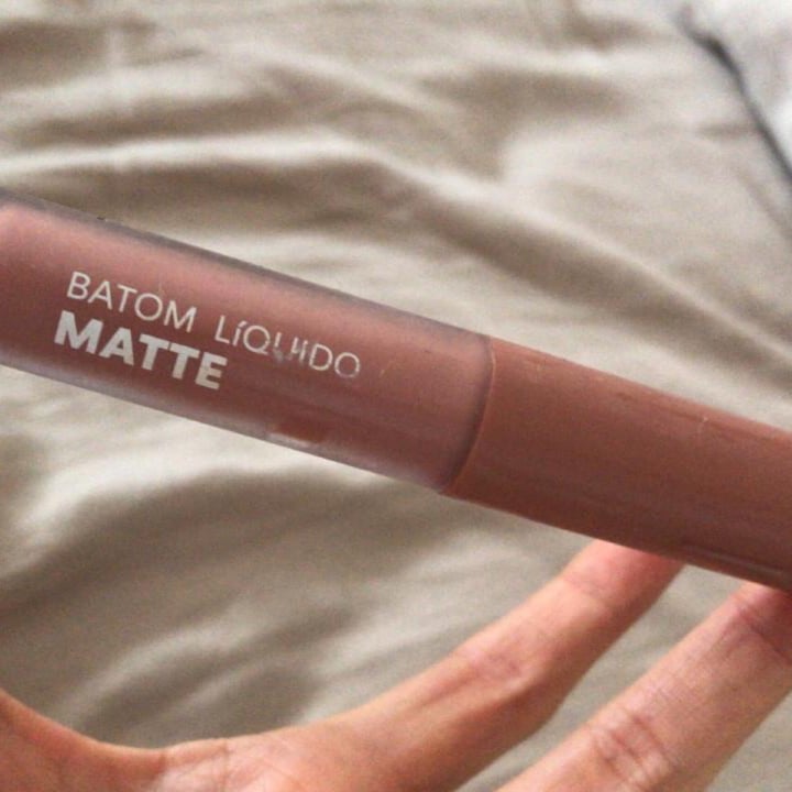photo of Dailus Batom Liquido Matte shared by @lauchis on  11 Jun 2020 - review