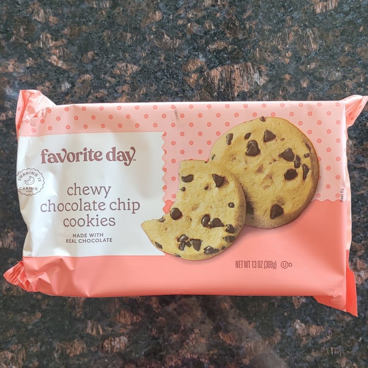 photo of Favorite day Chewy Chocolate Chip Cookies shared by @yourfriendjen on  27 Jul 2022 - review