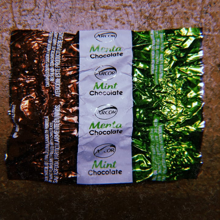 photo of Arcor Caramelo Menta Chocolate shared by @nanicuadern on  29 Oct 2021 - review
