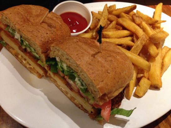 photo of Veggie Grill Buffalo Bomber Sandwich shared by @davecort on  03 Dec 2019 - review