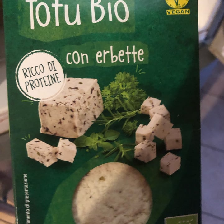 photo of Vemondo  Tofu Bio con Erbette shared by @lalisa on  10 Sep 2022 - review