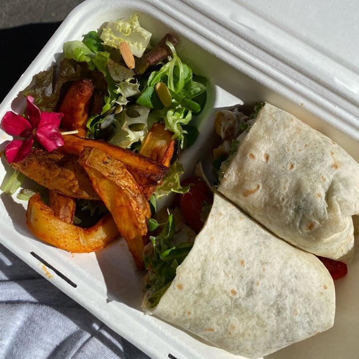 photo of Aromaticus Monti Burrito Vegano shared by @aurory on  24 Nov 2021 - review