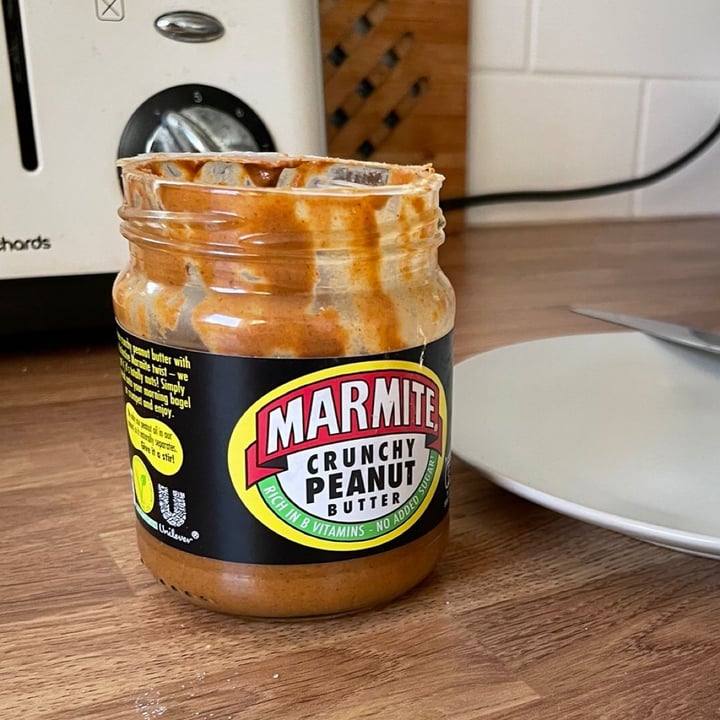 photo of Marmite Marmite Crunchy Peanut Butter shared by @hgoeseast on  30 Dec 2021 - review