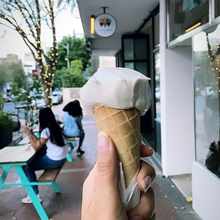 photo of Unframed Ice Cream Peanut Butter Ice Cream shared by @shinnaivisser91 on  16 May 2020 - review