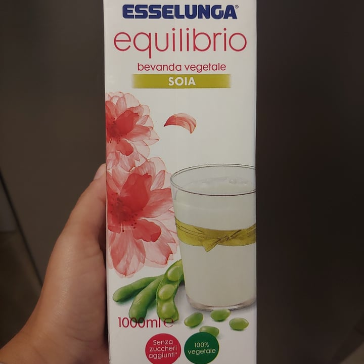 photo of  Esselunga Bevanda Vegetale Soia shared by @tiziana24 on  16 Oct 2021 - review
