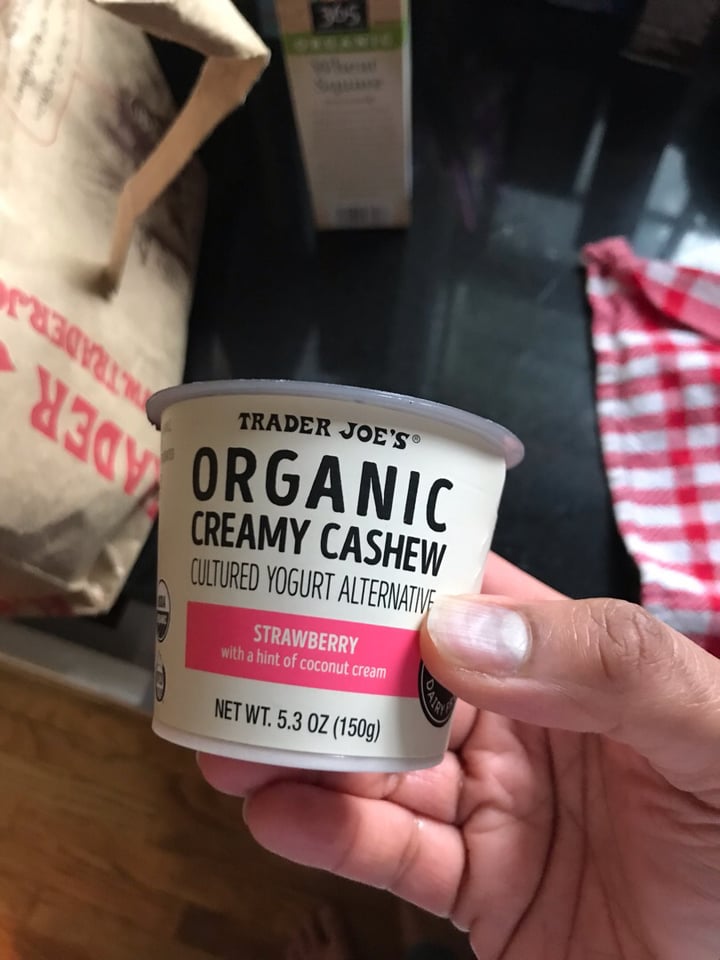 photo of Trader Joe's Organic Creamy Cashew Cultured Yogurt Alternative Strawberry shared by @mgurunathan on  26 Dec 2019 - review