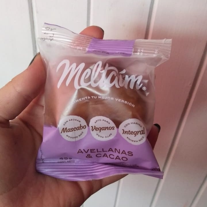 photo of Meltaím Alfajor De Avellanas Y Cacao shared by @cuestionamientoygab on  03 Apr 2022 - review