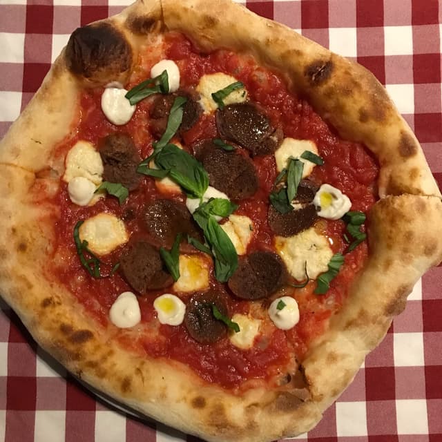 菜肴“Pizza Pepperoni”的照片