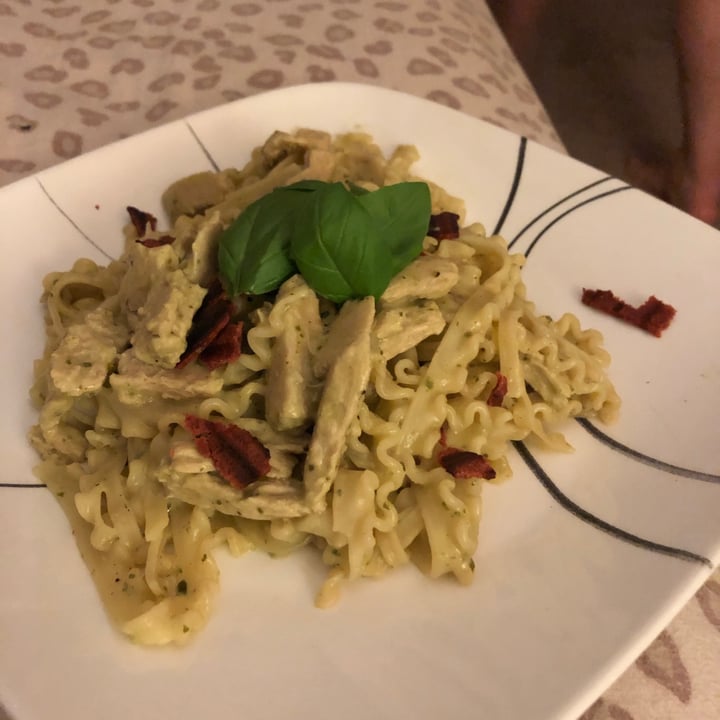 photo of The Vegan Factor Chickenee Pieces With Pesto Sauce shared by @allissa808 on  29 Apr 2020 - review