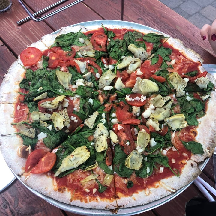 review photo of Slice of Sierra Pizza Co. California (Vegetarian Pizza) shared by @erynn-tait on 15 Jul 2021 - review