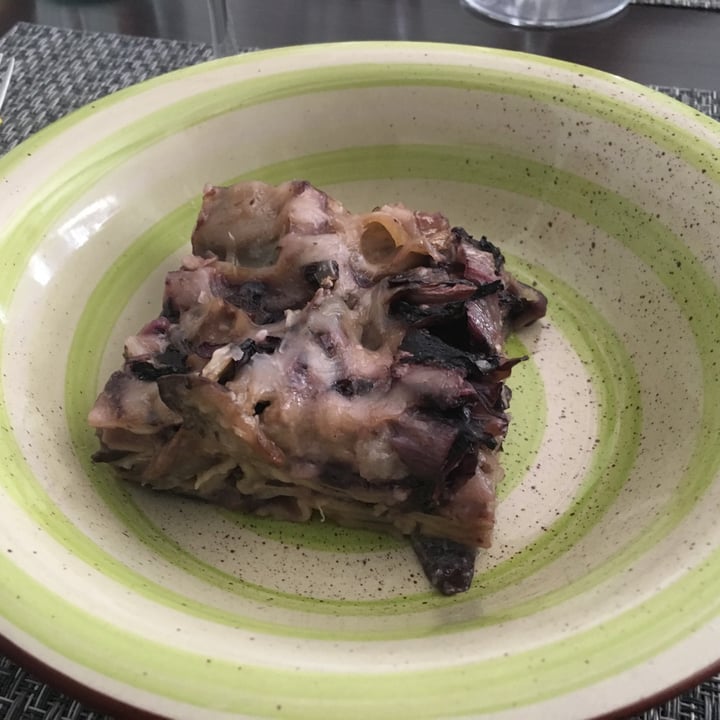 photo of Cucina Rock - Vibrazioni Vegetali Lasagne di radicchio e funghi shared by @pepaak on  19 Apr 2022 - review
