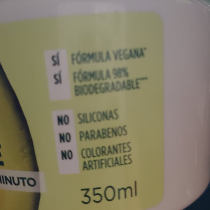photo of Garnier Mascarilla Hair Food Aguacate shared by @vianney on  08 Jun 2022 - review
