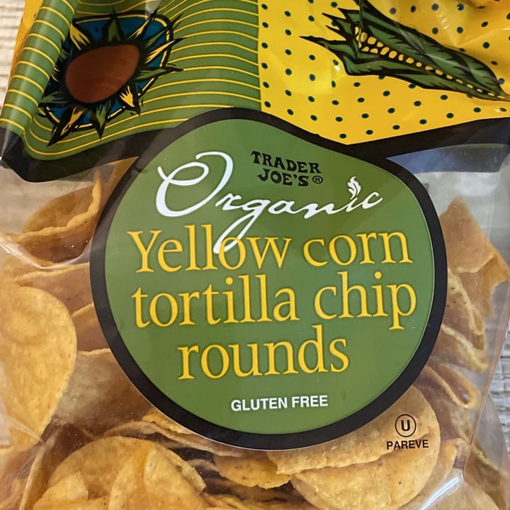 Trader Joe's Organic Yellow Corn Tortilla Chip Rounds Review abillion