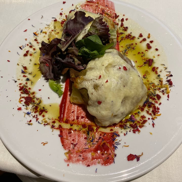review photo of Restaurante Curcuma Crepe de mazá, pera e arandos shared by @rebevegana on 06 Aug 2022 - review