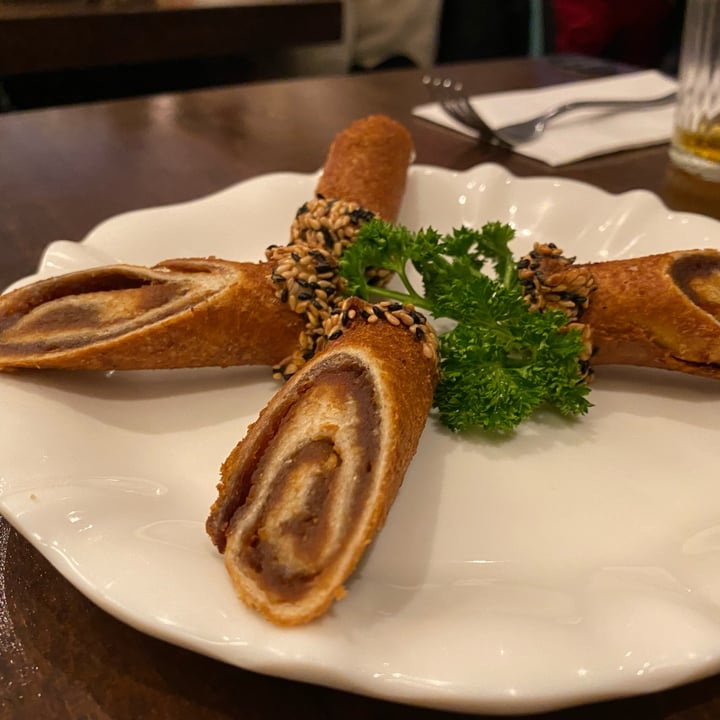 photo of Tofu Vegan Sesame Rolls Stuffed With Red Bean Paste shared by @veganmiranda on  26 Feb 2022 - review