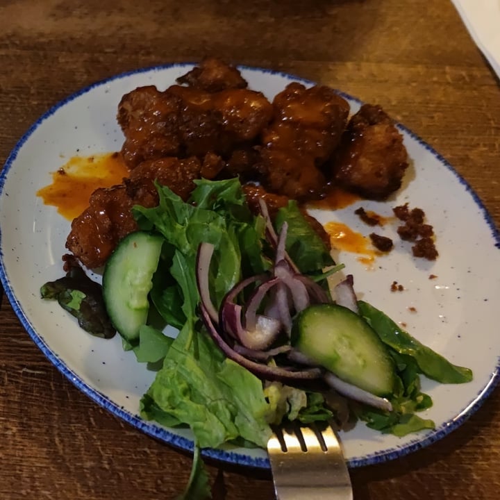 review photo of Eaton Farm Cauliflower Wings shared by @simonseesx on 14 Dec 2021 - review