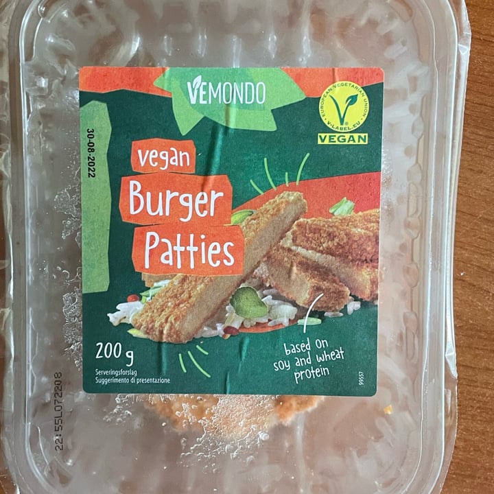 photo of Vemondo 2 Vegan Patties “Chicken Style” shared by @viol4 on  17 Oct 2022 - review