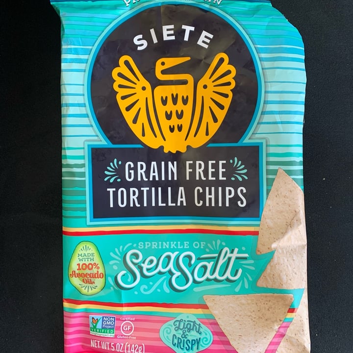 photo of Siete Family Foods Grain Free Tortilla Chips Sprinkle of Sea Salt shared by @unejanie on  18 Jan 2022 - review