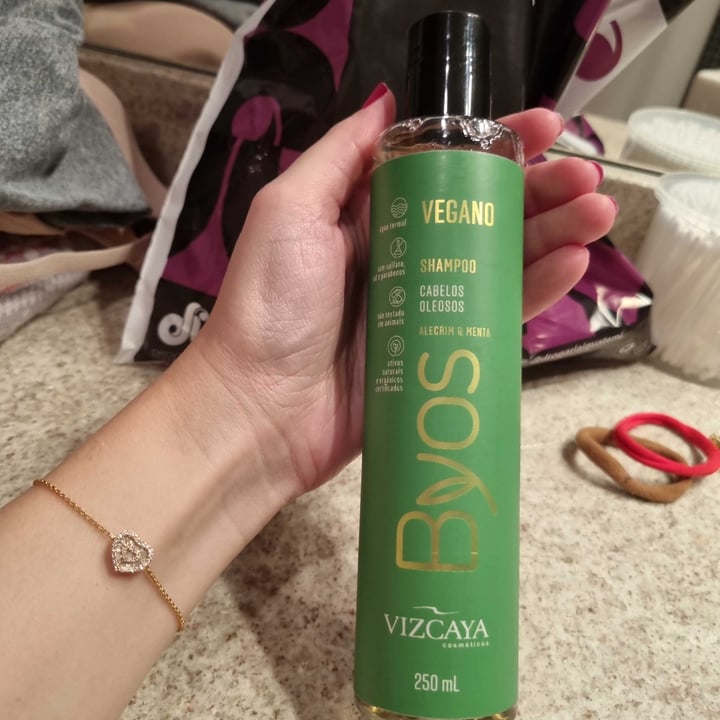 review photo of Vizcaya shampoo shared by @jessicafigueiredo on 17 Jul 2022 - review
