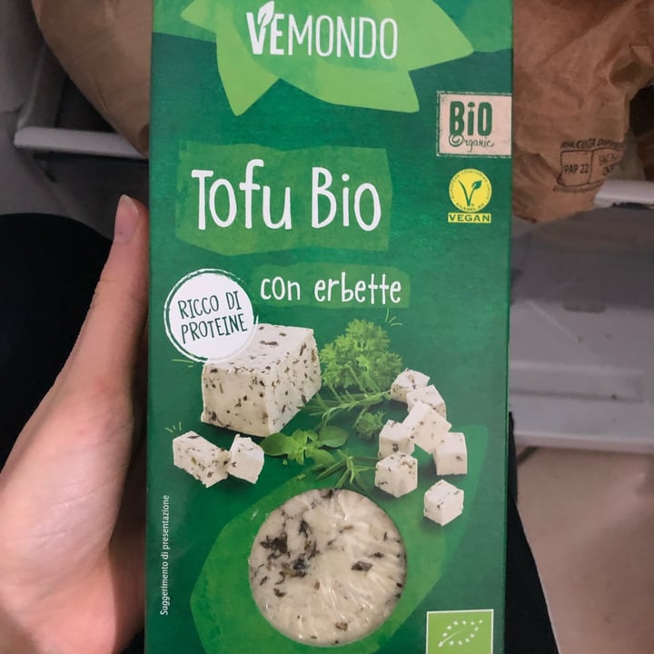 photo of Vemondo Tofu Bio con Erbette shared by @jessbertus on  24 Jan 2022 - review