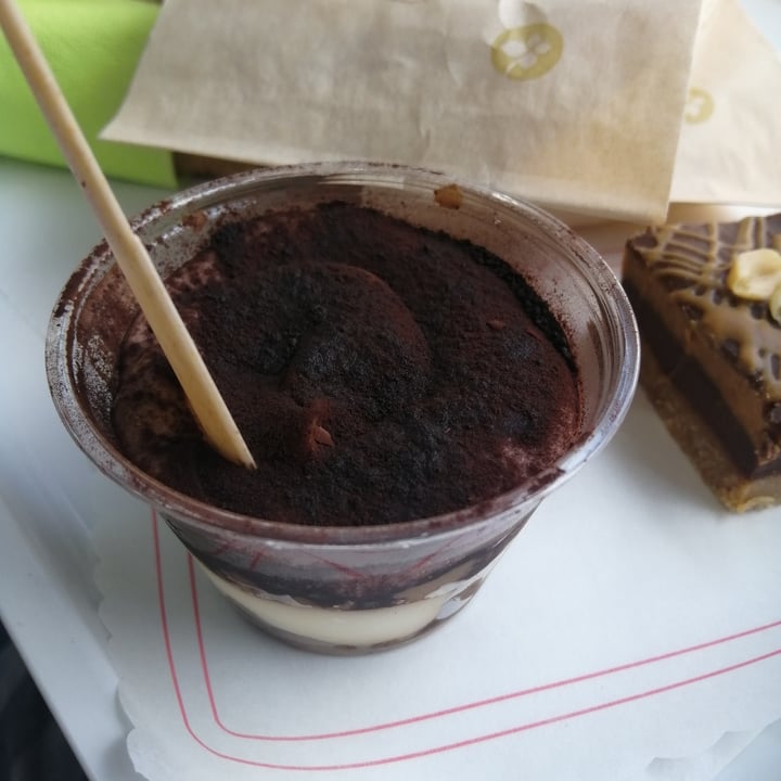 photo of iVegan Tiramisù shared by @eliveg on  13 May 2022 - review