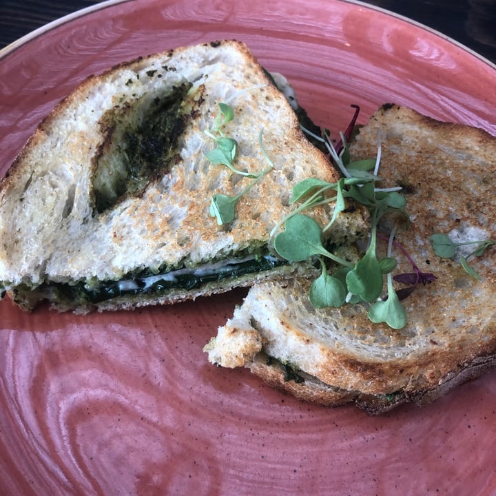 photo of Jacksons Real Food Market Kyalami Corner Upper Level Spinach, pesto and vegan cheese toasted sandwich shared by @nikivisser on  09 Sep 2021 - review