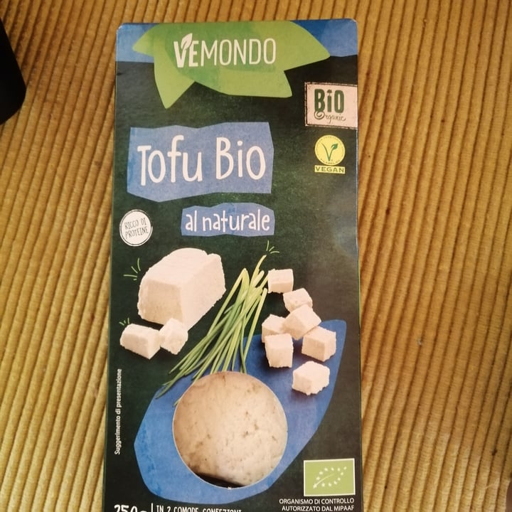 photo of Vemondo tofu al naturale shared by @lagabimas on  25 Sep 2022 - review
