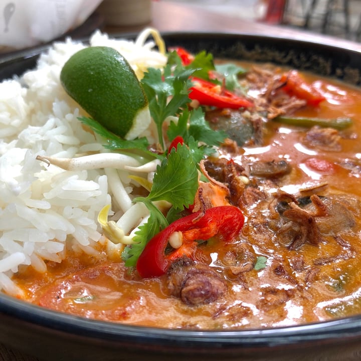 photo of Genius Central Singapore Thai Red Curry shared by @katherinegloria on  14 Jan 2022 - review