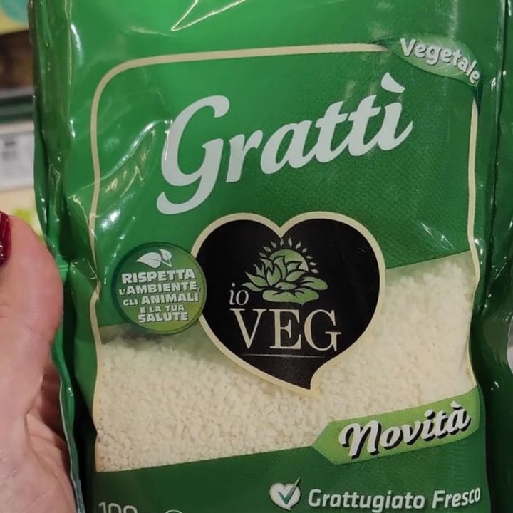 photo of ioVEG Formaggio grattugiato shared by @biaminsg on  30 Jun 2022 - review
