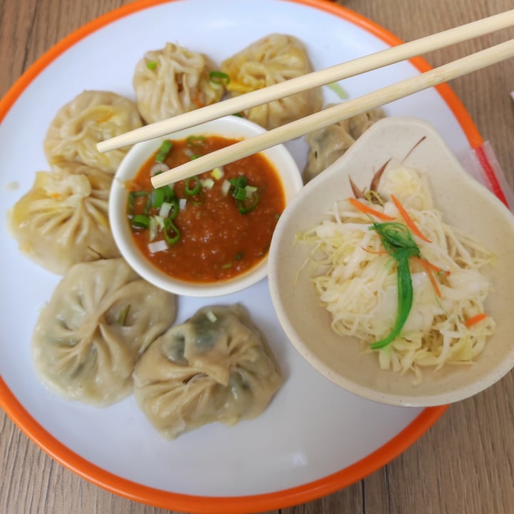 photo of Tibetan Momos momos alle carote shared by @frarauzi on  06 May 2022 - review