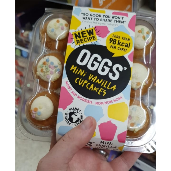 photo of OGGS Vanilla Cupcakes shared by @veganlmk on  24 Sep 2021 - review