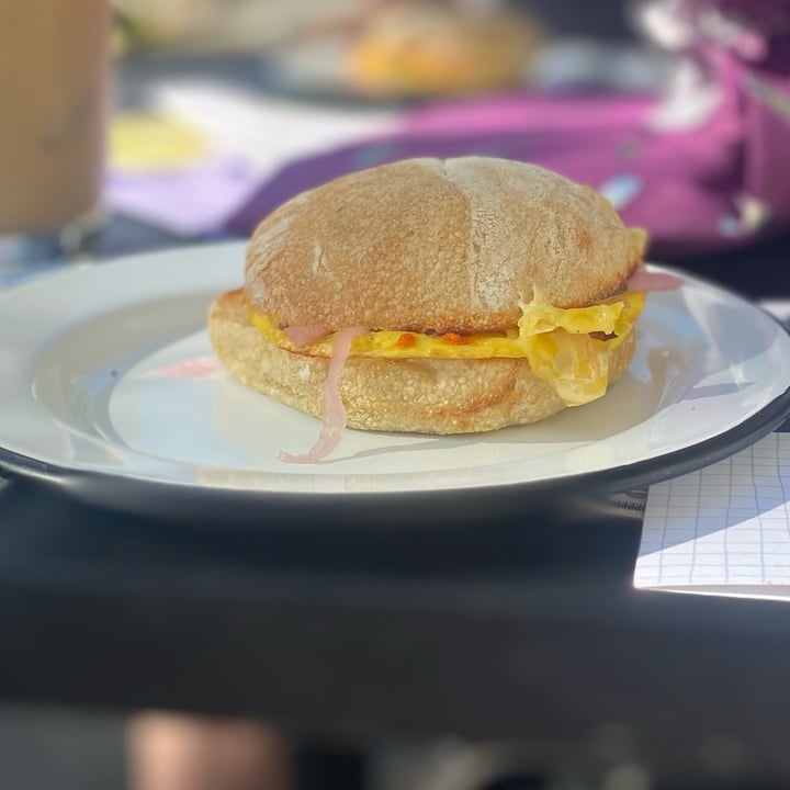 photo of The Great North Plant Based Breakfast Sandwich shared by @knorthway on  25 Jul 2022 - review