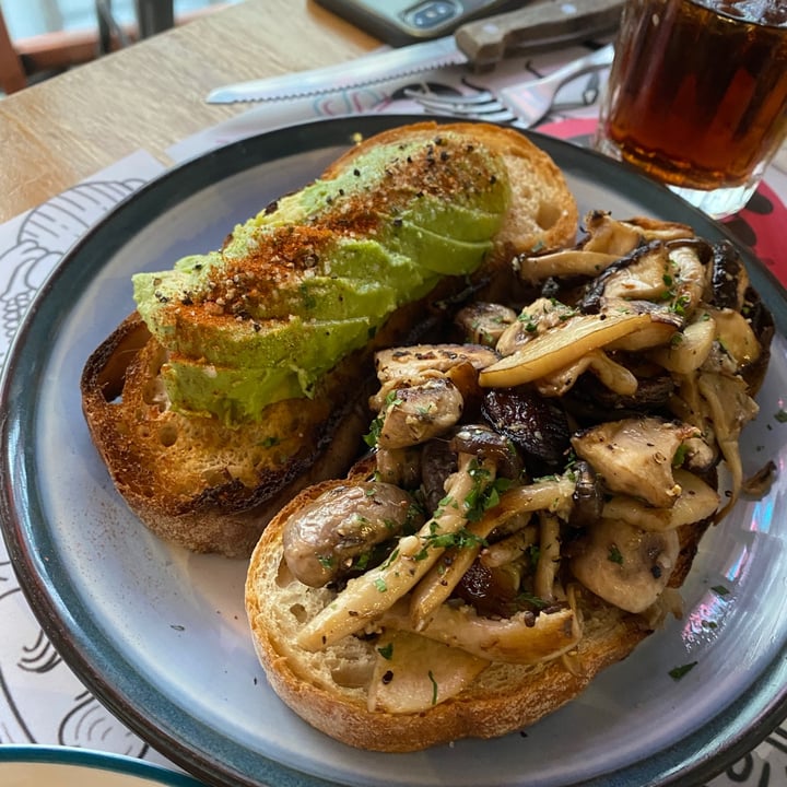 review photo of Holy Eats 好易食 Double Trouble shared by @sweetpotatodiaries on 12 Jul 2021 - review