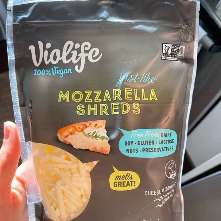 photo of Violife Mozzarella Shreds shared by @mariannaniero on  31 Jul 2022 - review