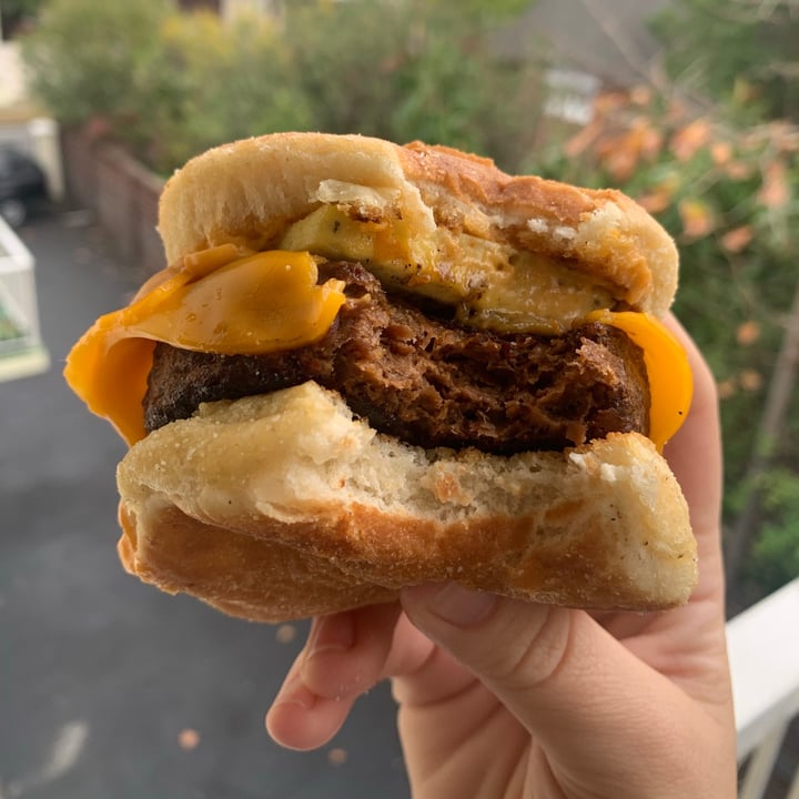 review photo of Vegan Streetfood Deli - Obs Brekke Muffin shared by @meganhaskis on 25 May 2021 - review