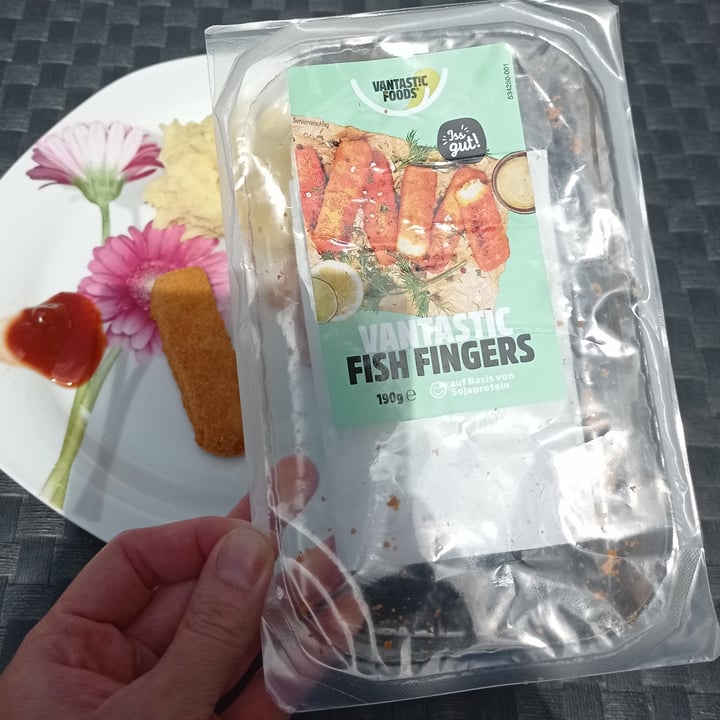 photo of Vantastic Foods Vantastic Fish Fingers shared by @koyott on  11 Jun 2021 - review