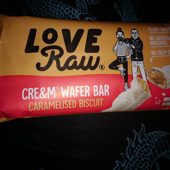 photo of LoveRaw Caramelised Biscuit Cream Wafer Bar shared by @seaweedvibes on  30 Aug 2022 - review