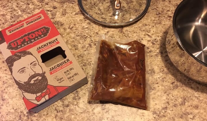review photo of Upton's Naturals Bar-B-Que Jackfruit shared by @vicucha15 on 07 Sep 2019 - review
