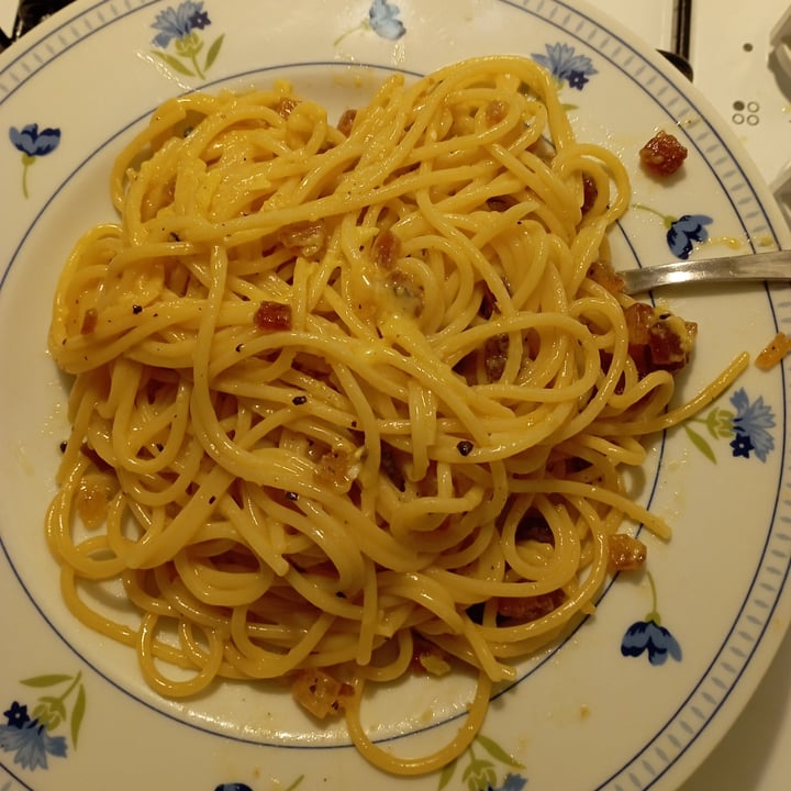 review photo of Meravoglia Veganeria Napoletana Pancetta vegan shared by @silvsinthewoods on 10 Dec 2022 - review