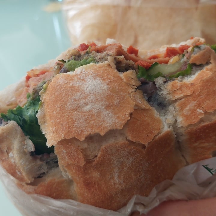 photo of Corazon Verde ♥ Vegano y Vegetariano Torta Cubana shared by @andisuastee on  30 Apr 2022 - review