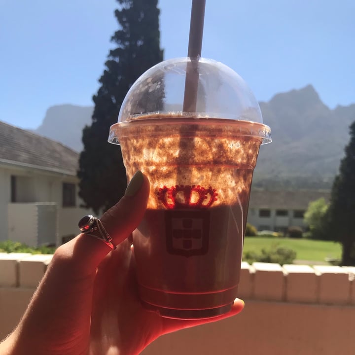 photo of vida e caffè Rondebosch Almond Smoothie (without Honey) shared by @katiewatt on  06 Dec 2020 - review