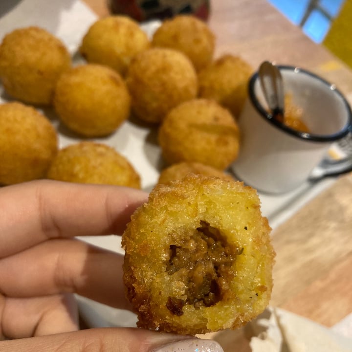 photo of São Saruê bolinho de macaxeira shared by @hashiefaca on  02 Aug 2022 - review