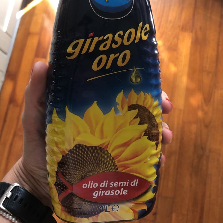 photo of Topazio Olio Di Semi Di Girasole shared by @gabbeg on  15 Apr 2022 - review