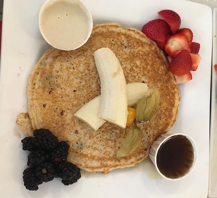 photo of Aux Vivres Plateau Pancakes shared by @akira on  09 Dec 2019 - review