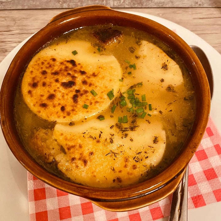 photo of Le Potager du Marais French onion soup shared by @ohbrie on  14 Oct 2022 - review