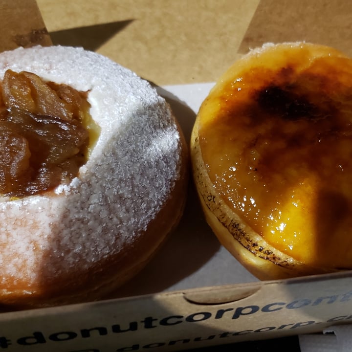 photo of Donut Corp. Dona Creme Brule shared by @sotonarbona on  20 May 2021 - review