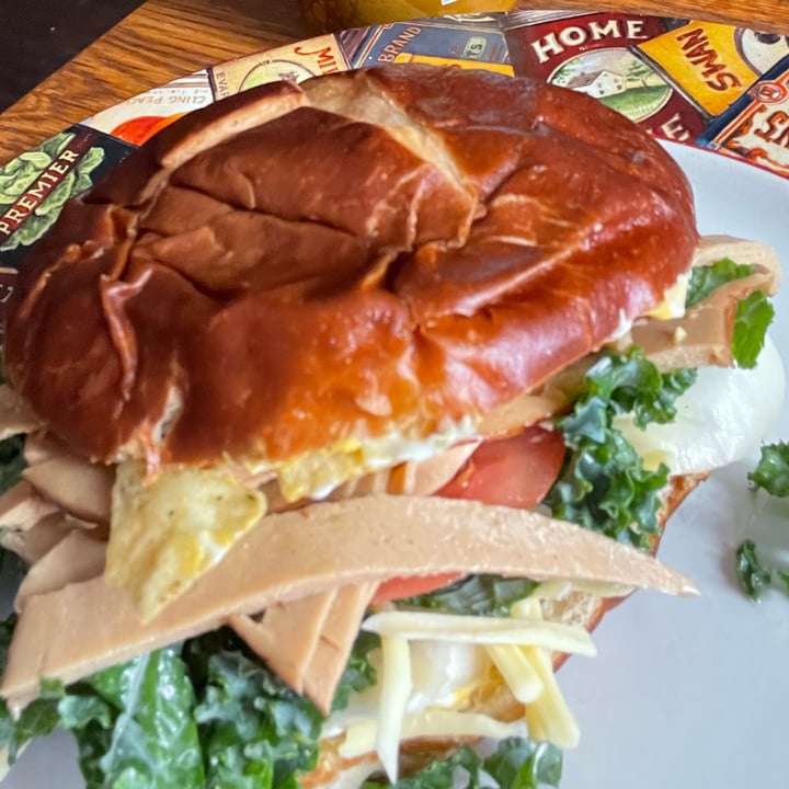 photo of Pretzilla Soft Pretzel Burger Buns shared by @joshuajoseph365 on  12 Oct 2021 - review