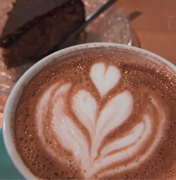 review photo of Between the lines - Gelato & Friends Cappuccino di soia shared by @marisara on 04 Dec 2021 - review