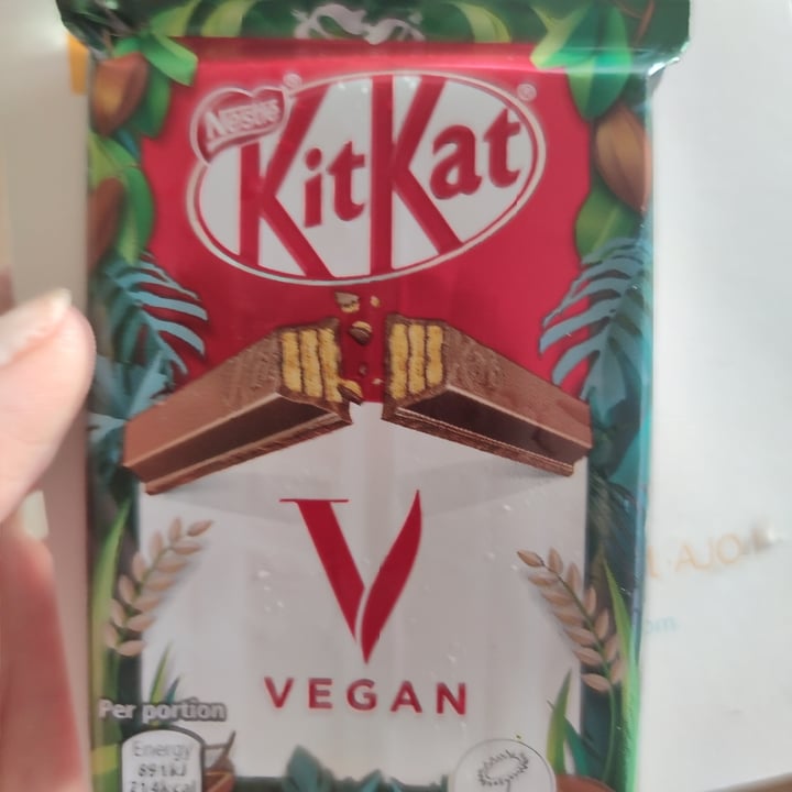 photo of Nestlé Kit Kat shared by @cookare on  13 Sep 2022 - review